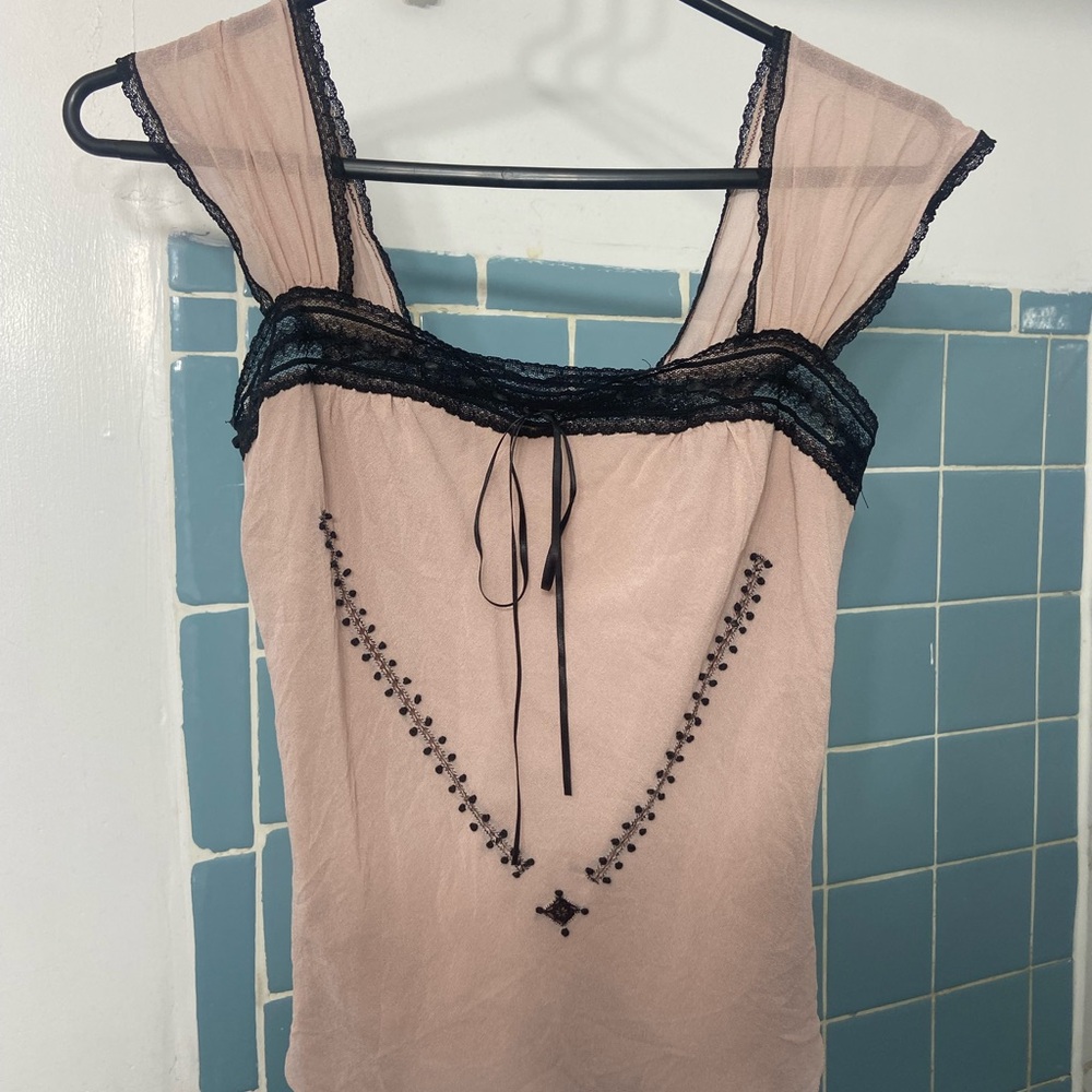 100% silk beaded detail vintage Max studio top